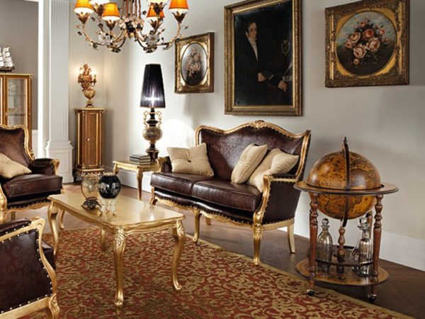 величественный интерьер с коричневым диваном